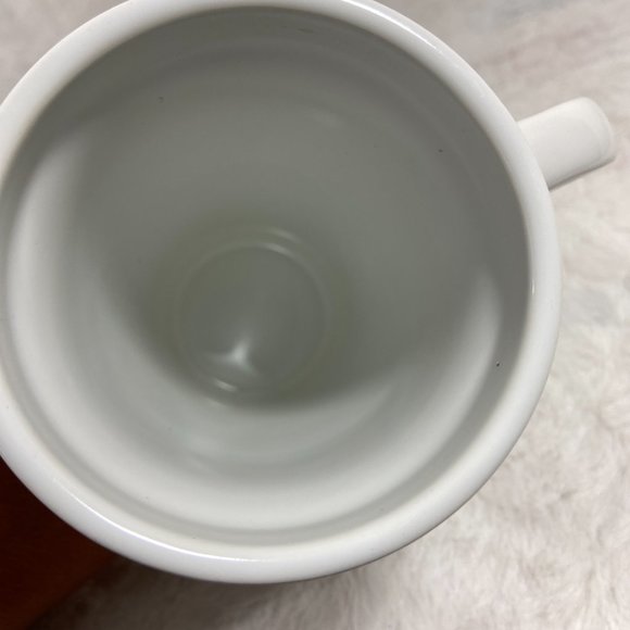 “A Whole Latté Happy” Hallmark Ceramic Travel Mug with lid Hallmark - Picture 5 of 8